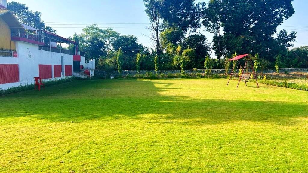 Nandini Homestay Dehradun Eksteriør billede